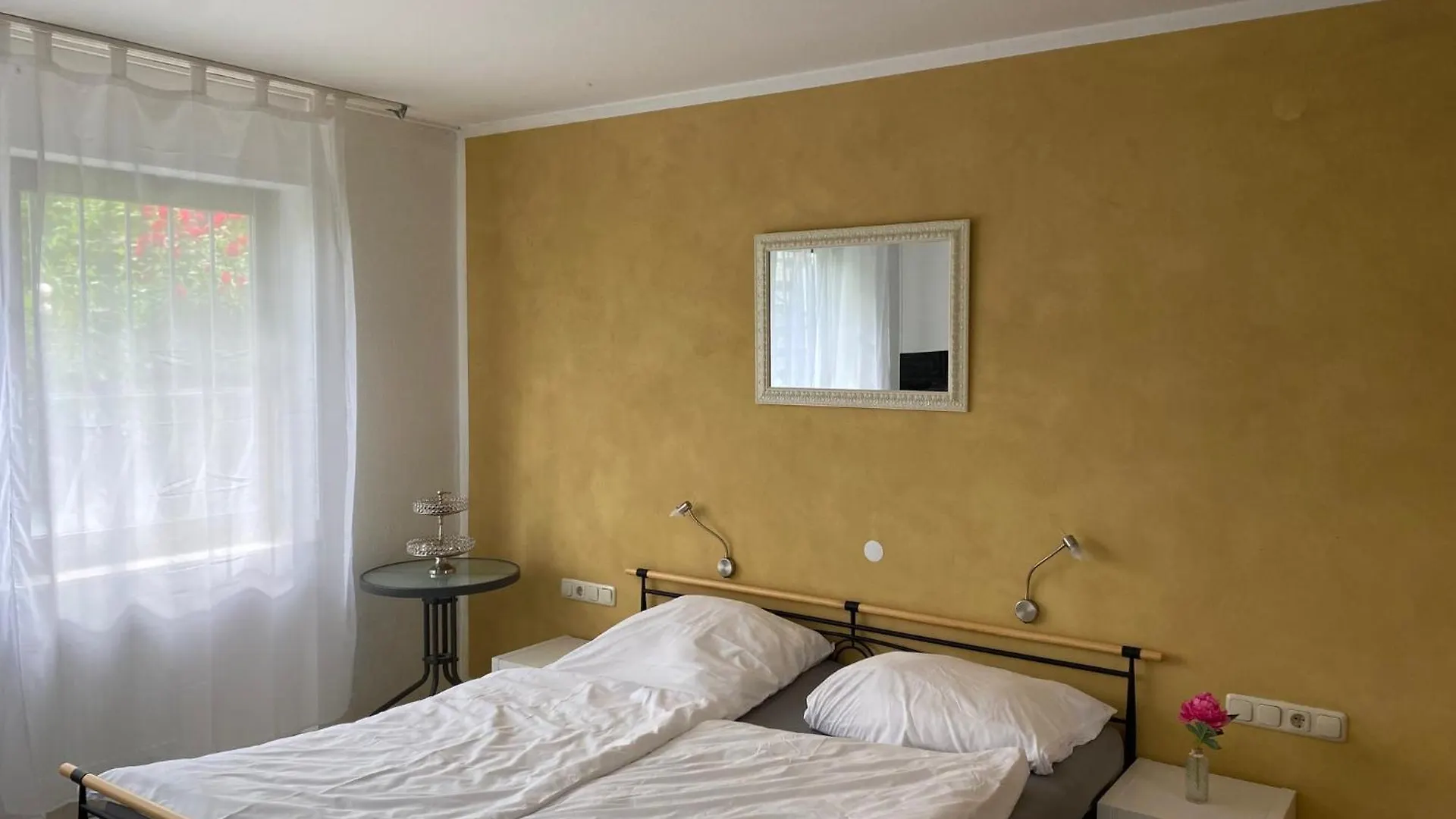 Homestay Gaestehaus Steinmann Grosses Gaestezimmer Miltenberg